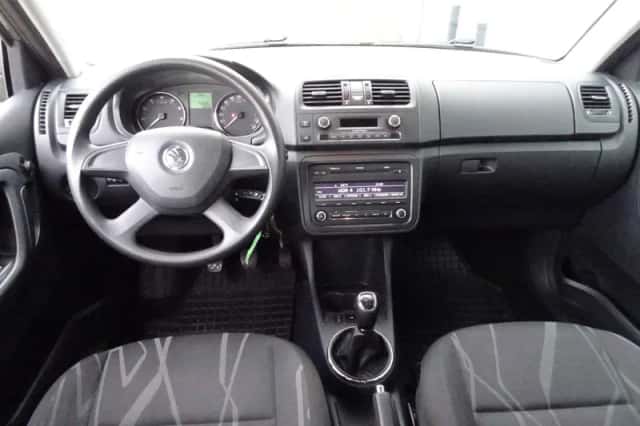 Škoda Fabia (2013) thumbnail 4