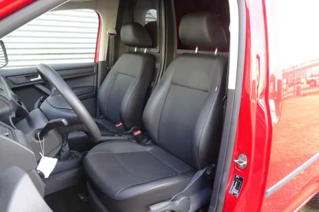 Volkswagen Caddy (2016) thumbnail 4