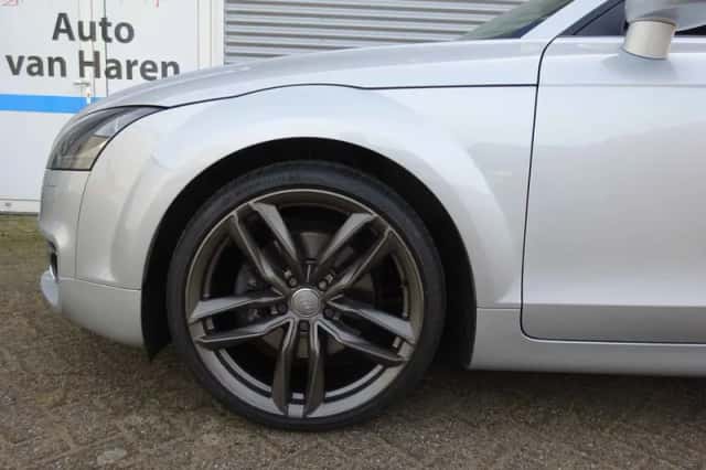Audi TT (2012) thumbnail 3