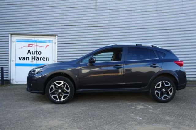 Subaru XV (2018) thumbnail 2