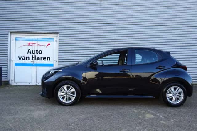 Mazda 2 Hybrid (2025) thumbnail 2