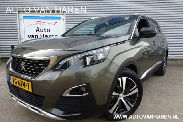 Peugeot 5008 (2018) thumbnail 1