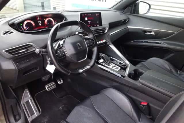 Peugeot 5008 (2018) thumbnail 5
