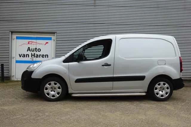 Peugeot Partner (2015) thumbnail 2