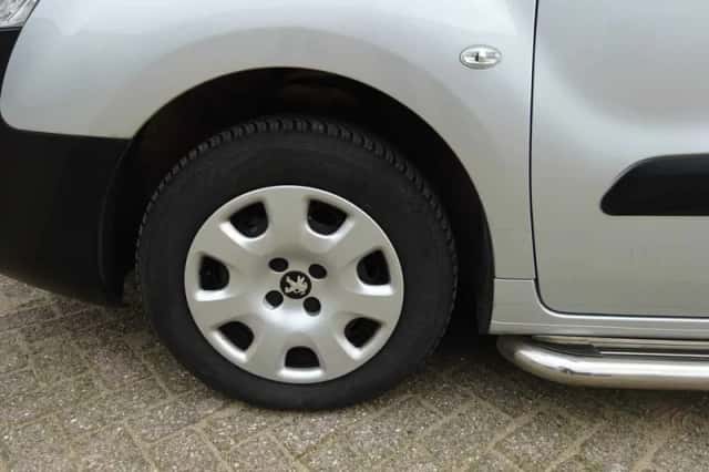 Peugeot Partner (2015) thumbnail 3