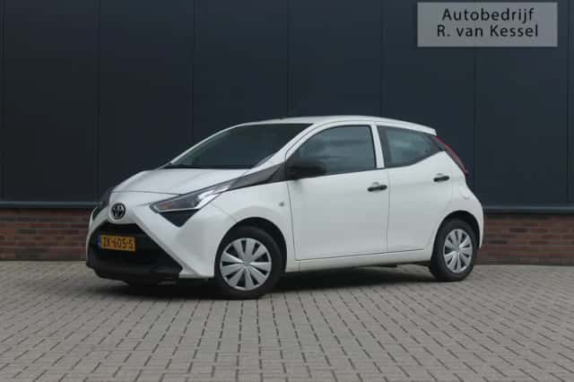 Toyota Aygo (2019) thumbnail 4