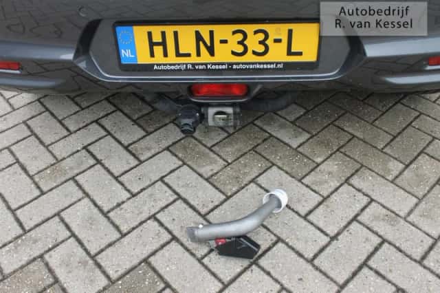 Suzuki Swift (2025) thumbnail 5