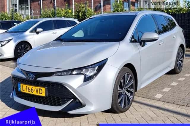 Toyota Corolla (2021) thumbnail 1