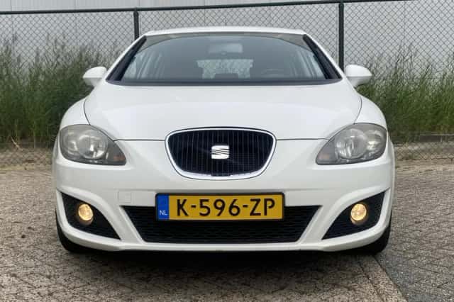 SEAT Leon (2009) thumbnail 3