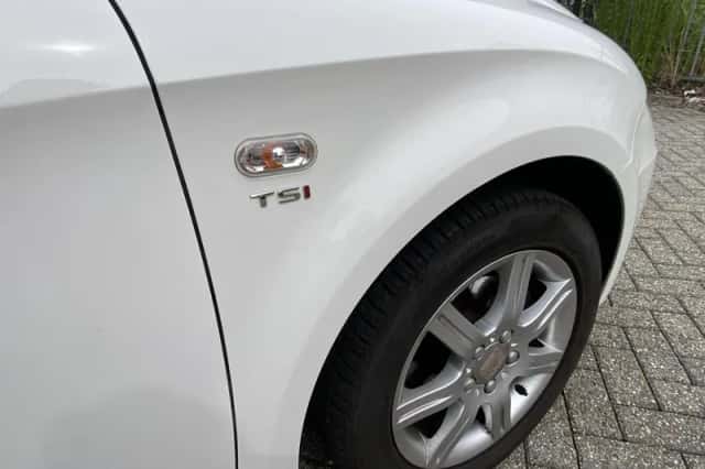 SEAT Leon (2009) thumbnail 6