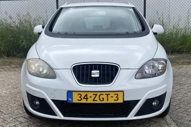 SEAT Altea XL (2012) thumbnail 2