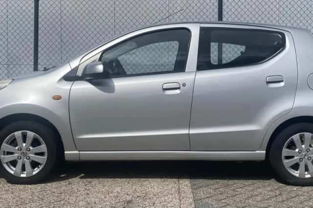 Nissan Pixo (2011) thumbnail 6