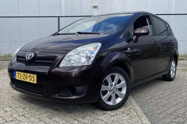 Toyota Corolla Verso (2008) thumbnail 1