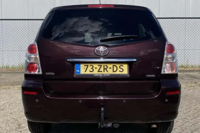 Toyota Corolla Verso (2008) thumbnail 4