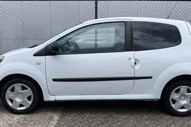 Renault Twingo (2008) thumbnail 2