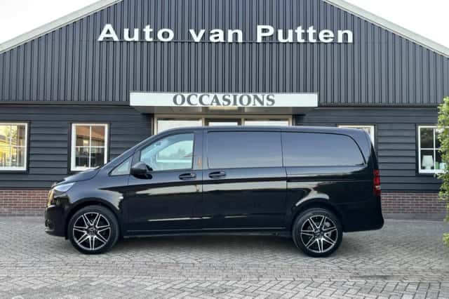 Mercedes-Benz Vito (2022) thumbnail 2
