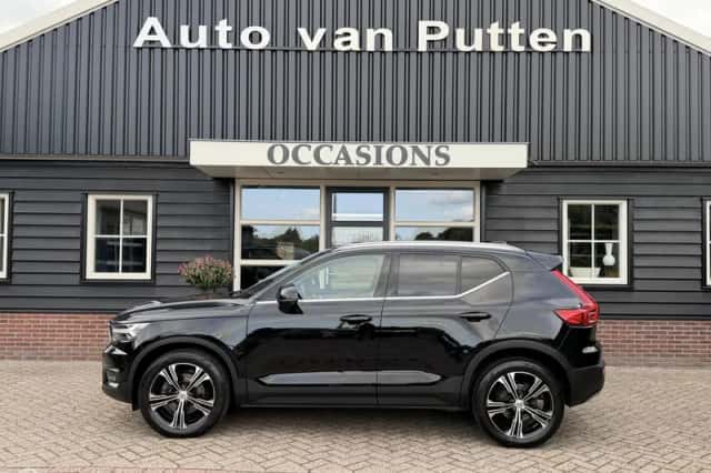Volvo XC40 (2021) thumbnail 2