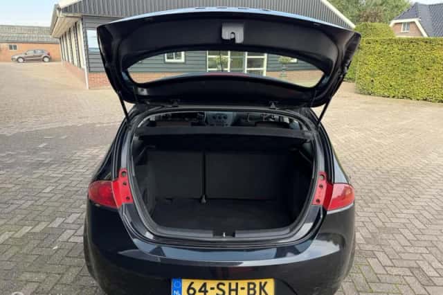 SEAT Leon (2006) thumbnail 6