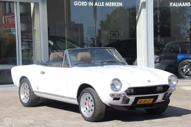 Fiat 124 Spider (1979) thumbnail 3