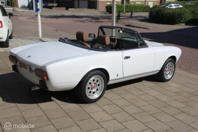 Fiat 124 Spider (1979) thumbnail 5