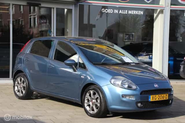 Fiat Punto (2019) thumbnail 2