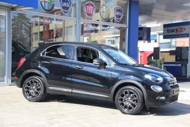 Fiat 500 (2018) thumbnail 2