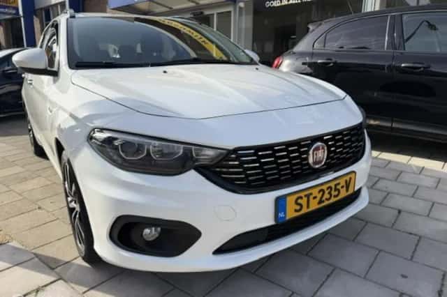 Fiat Tipo (2018) thumbnail 3