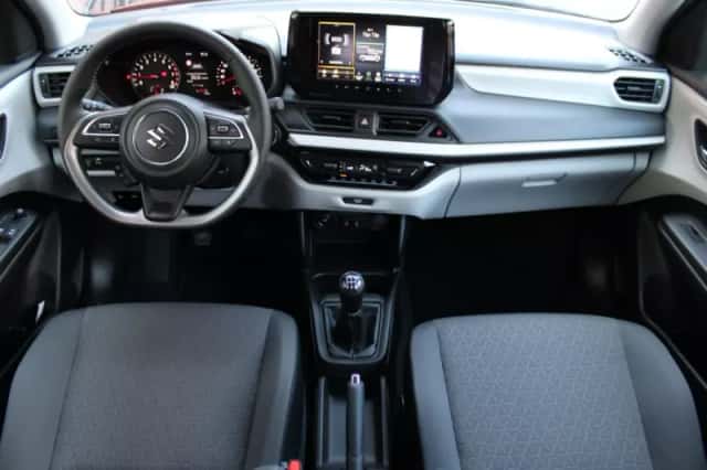 Suzuki Swift (2026) thumbnail 6