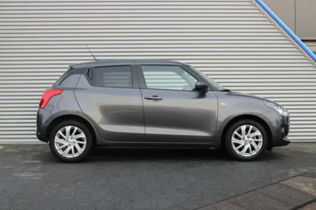Suzuki Swift (2022) thumbnail 3
