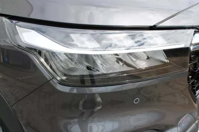 Suzuki S-Cross (2023) thumbnail 4