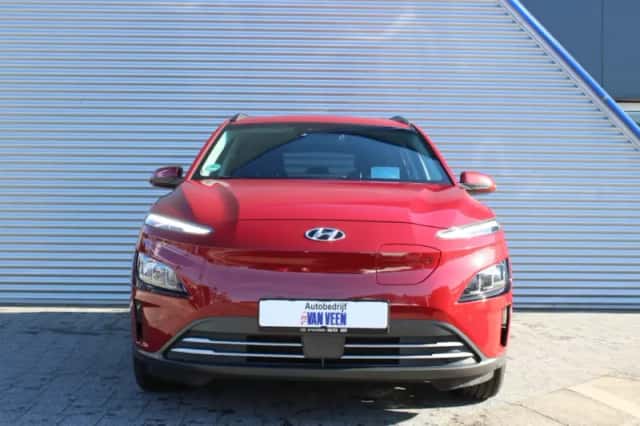 Hyundai Kona (2022) thumbnail 5