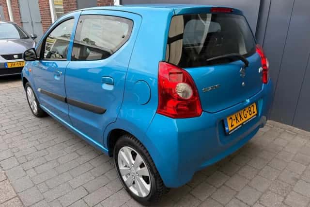 Suzuki Alto (2013) thumbnail 2