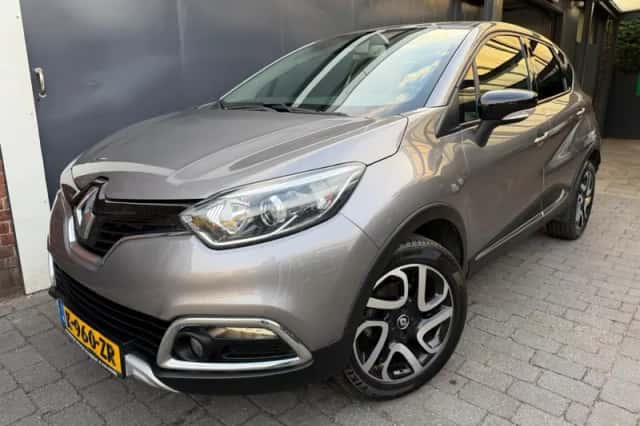 Renault Captur (2016) thumbnail 1