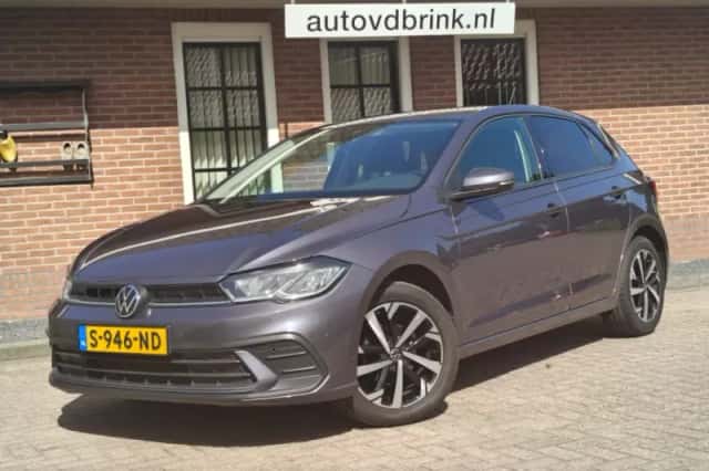 Volkswagen Polo (2023) thumbnail 1