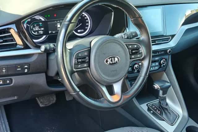 Kia Niro (2021) thumbnail 3