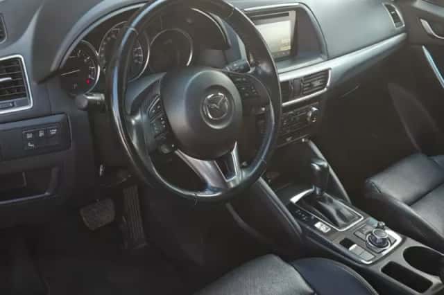 Mazda CX-5 (2017) thumbnail 3