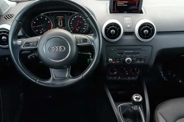 Audi A1 (2015) thumbnail 5