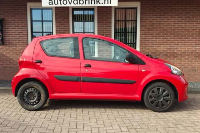Toyota Aygo (2007) thumbnail 4