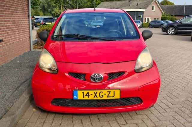 Toyota Aygo (2007) thumbnail 5