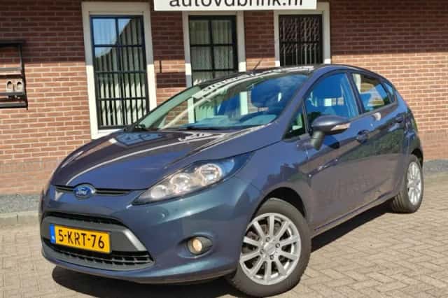 Ford Fiesta (2011) thumbnail 1