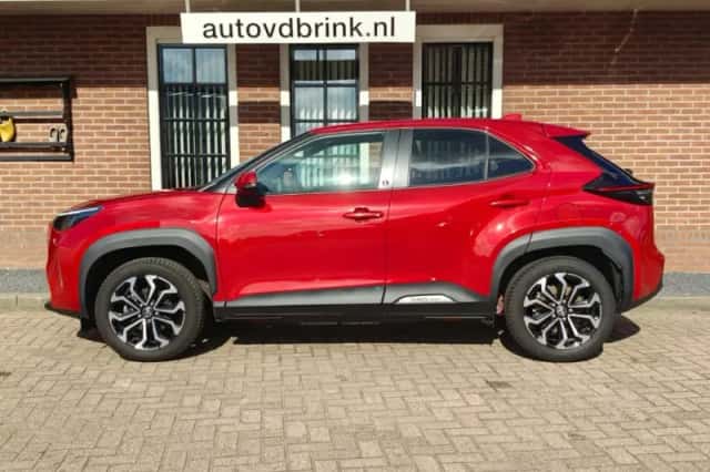 Toyota Yaris Cross (2022) thumbnail 2