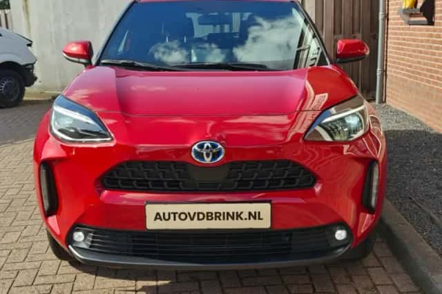 Toyota Yaris Cross (2022) thumbnail 4
