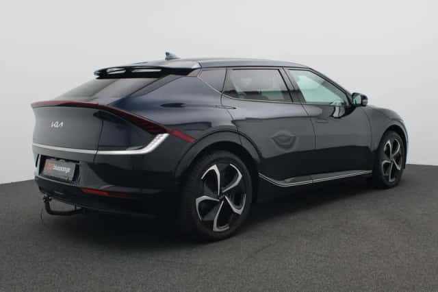 Kia EV6 (2021) thumbnail 3