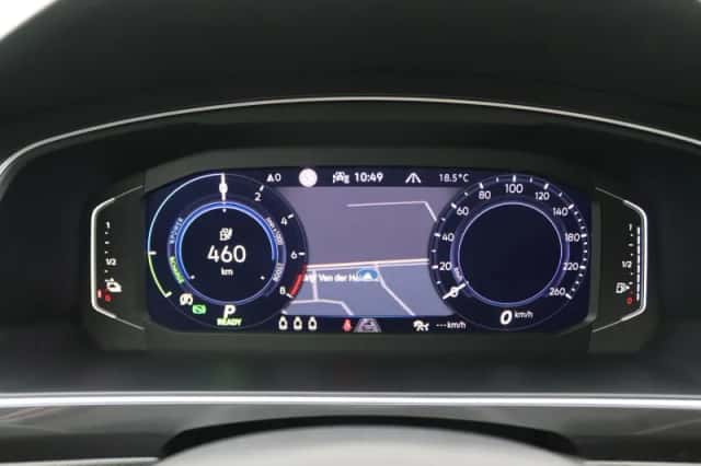 Volkswagen Tiguan (2023) thumbnail 6