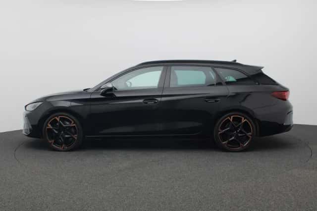 CUPRA Leon Sportstourer (2025) thumbnail 2
