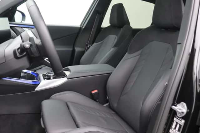 BMW X3 (2026) thumbnail 5