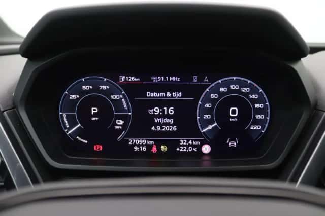 Audi Q4 e-tron (2023) thumbnail 6