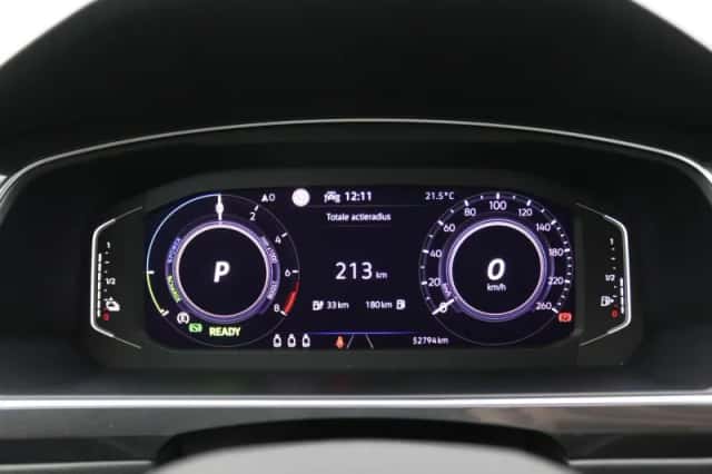 Volkswagen Tiguan (2022) thumbnail 6