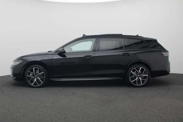 Volkswagen Passat (2026) thumbnail 2