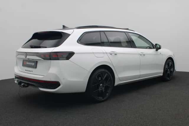 Volkswagen Passat (2026) thumbnail 3